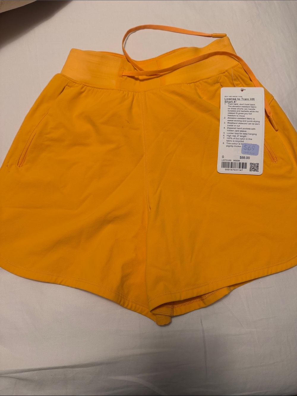 NWT- lululemon athletica Orange License to Train HR 4” Athletic Shorts